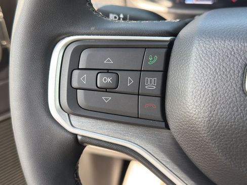 Used 2025 Jeep Wagoneer Series II AWD/4WD image 15