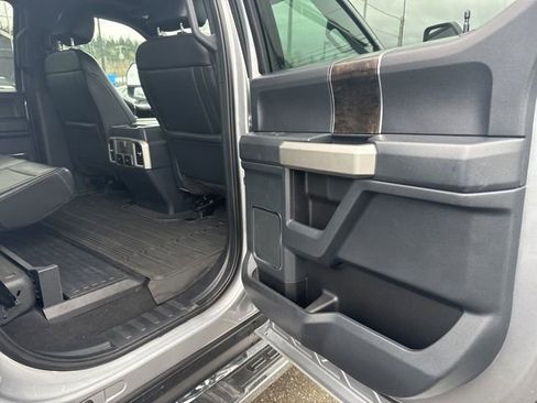 Used 2022 Ford F350 Lariat w/ Camper Package image 14