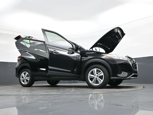 Certified 2025 Nissan Kicks Play S FWD image 47