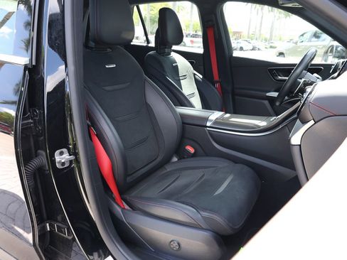 Used 2025 Mercedes-Benz GLC 43 AMG 4MATIC image 22