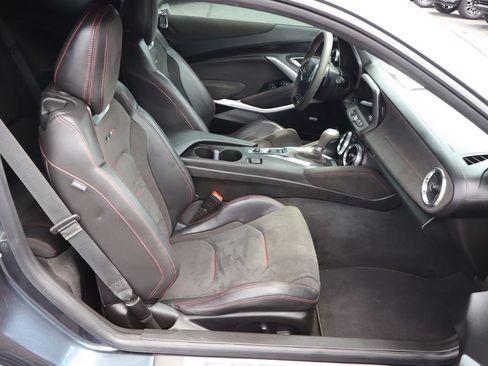 Used 2022 Chevrolet Camaro ZL1 RWD image 22