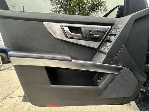 Used 2015 Mercedes-Benz GLK 350 4MATIC image 10