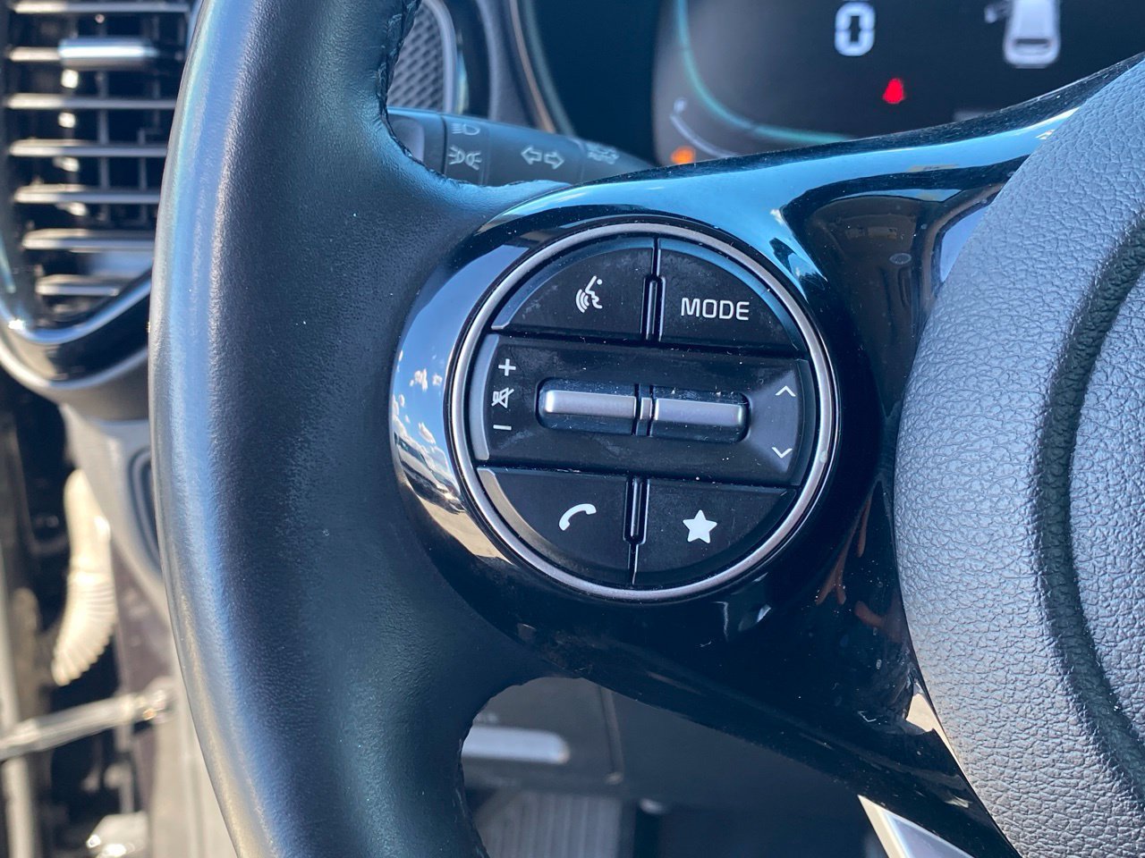 Certified 2023 Kia Soul EX FWD image 13