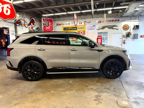Used 2022 Kia Sorento SX image 6