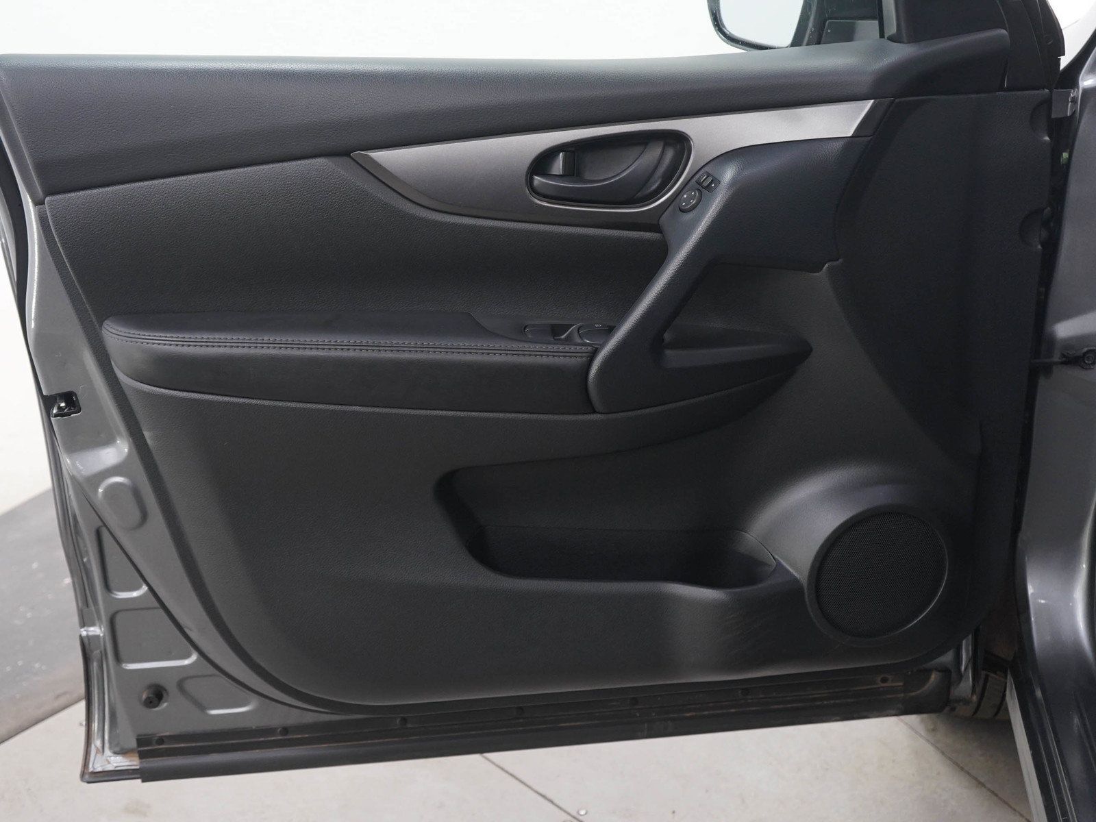 Used 2021 Nissan Rogue Sport S AWD/4WD image 19