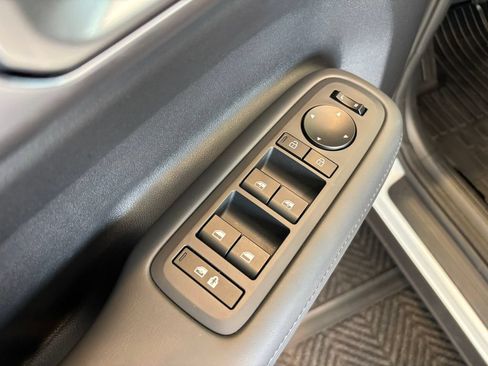 Used 2025 Hyundai Santa Fe SEL AWD/4WD image 13