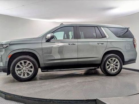 Used 2023 Chevrolet Tahoe Premier RWD image 3