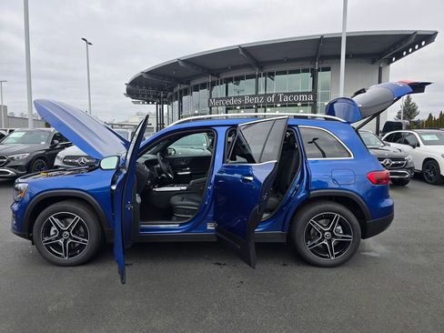 New 2026 Mercedes-Benz GLB 250 4MATIC image 12