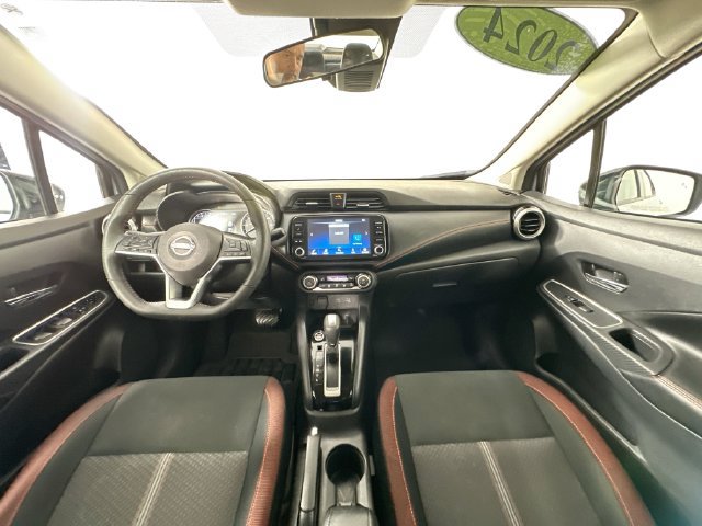 Used 2024 Nissan Versa SR FWD image 11
