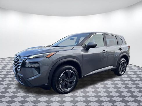 Used 2024 Nissan Rogue SV AWD/4WD image 4