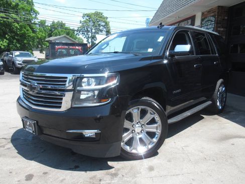 Used 2018 Chevrolet Tahoe Premier AWD/4WD image 35