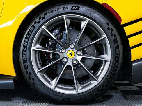 Used 2023 Ferrari 812 Competizione A image 6