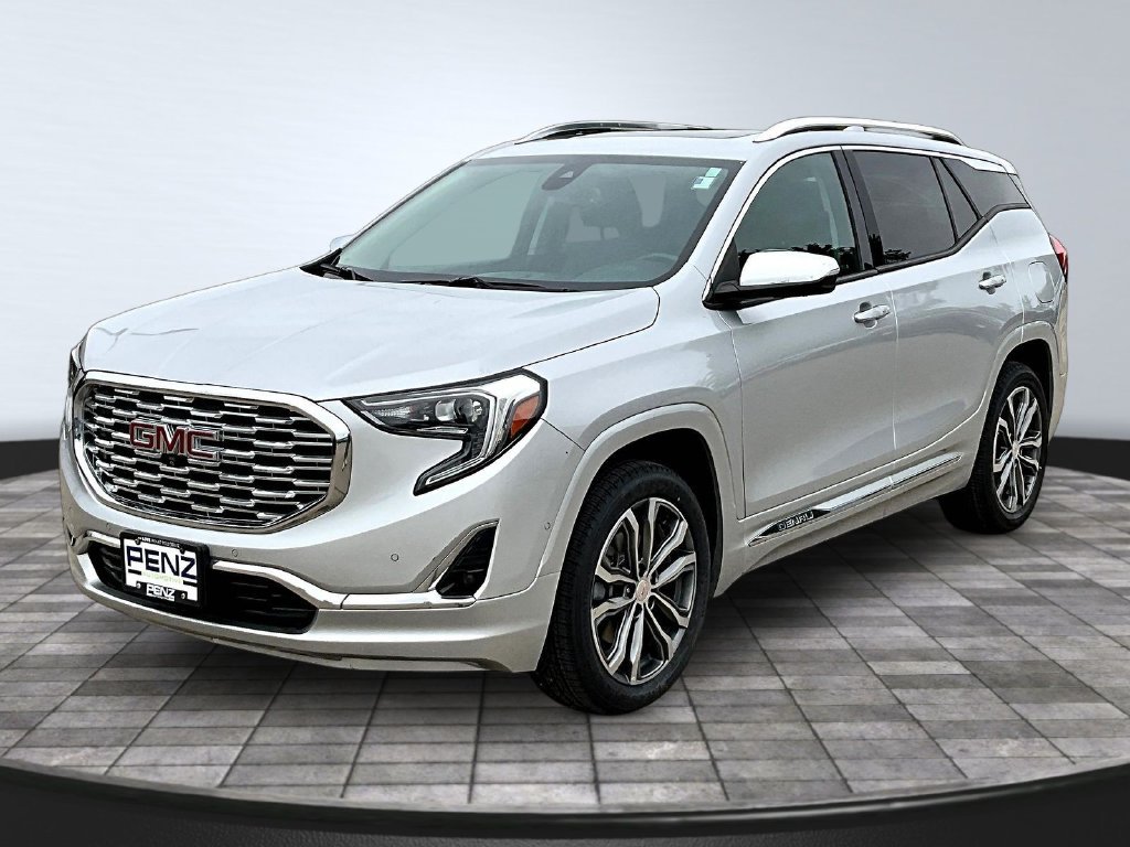 Used 2019 GMC Terrain Denali w/ Advanced Safety Package AWD/4WD image 1