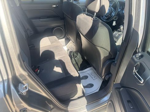 Used 2012 Jeep Patriot Sport 4WD image 12