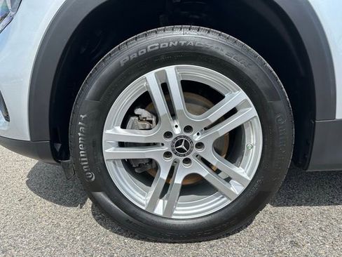 Certified 2022 Mercedes-Benz GLB 250 4MATIC image 9