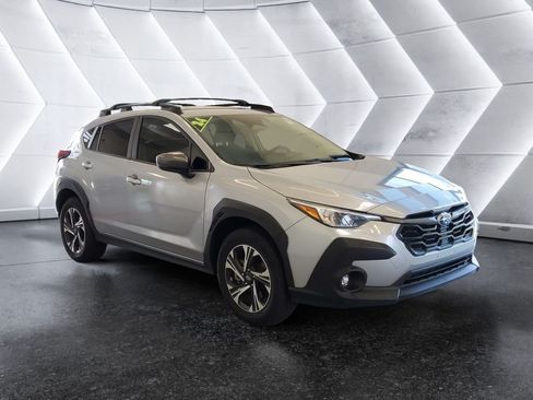 Used 2024 Subaru Crosstrek 2.0i Premium AWD/4WD image 1