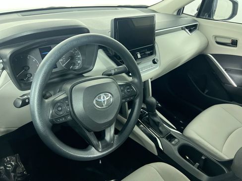 Used 2023 Toyota Corolla Cross L FWD image 23