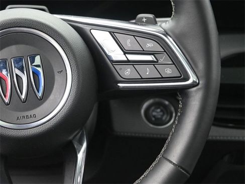 Certified 2025 Buick Enclave Avenir w/ Super Cruise Package image 31