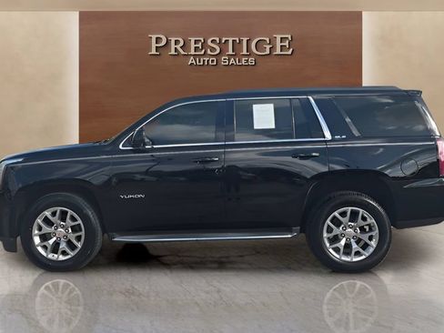 Used 2019 GMC Yukon SLE w/ SLE Value Package RWD image 2