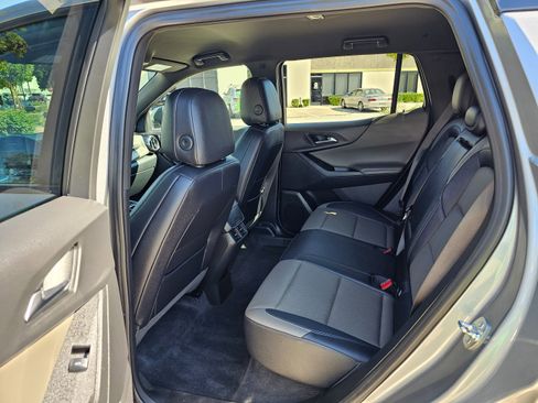 Used 2025 Chevrolet Equinox LT w/ Convenience Package II image 19