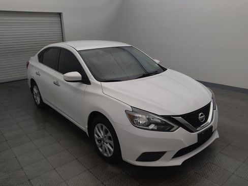 Used 2019 Nissan Sentra SV FWD image 13