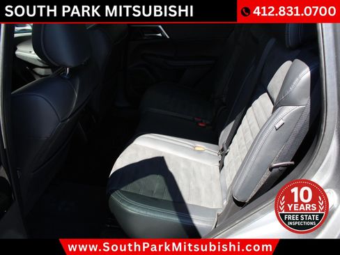 Used 2022 Mitsubishi Outlander SE AWD/4WD image 15