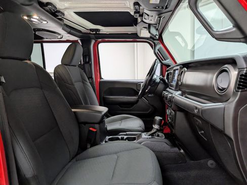 Used 2020 Jeep Gladiator Sport w/ Quick Order Package 24S image 21