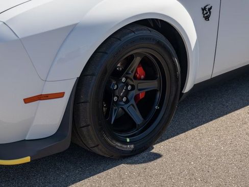 Used 2018 Dodge Challenger SRT Demon RWD image 9