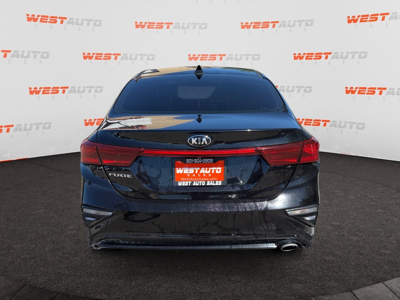 Used 2019 Kia Forte LXS FWD image 4