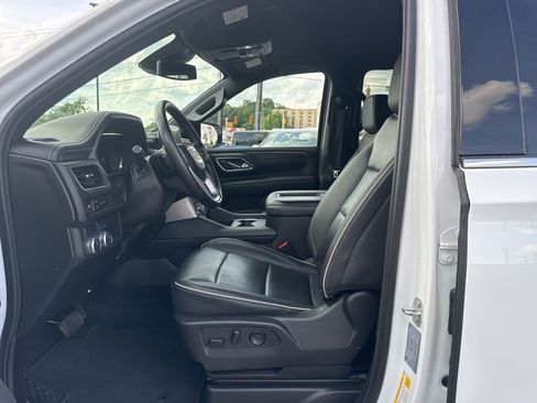 Used 2024 GMC Yukon XL SLT RWD image 13