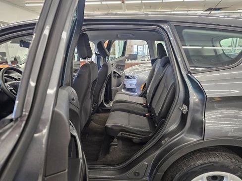 Used 2019 Ford Escape S image 30