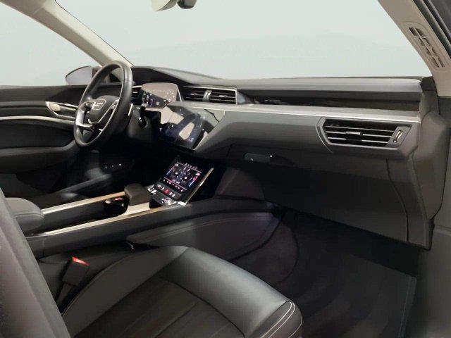 Used 2024 Audi Q8 e-tron Premium AWD/4WD image 77