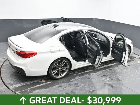 Used 2018 BMW M550i xDrive image 92