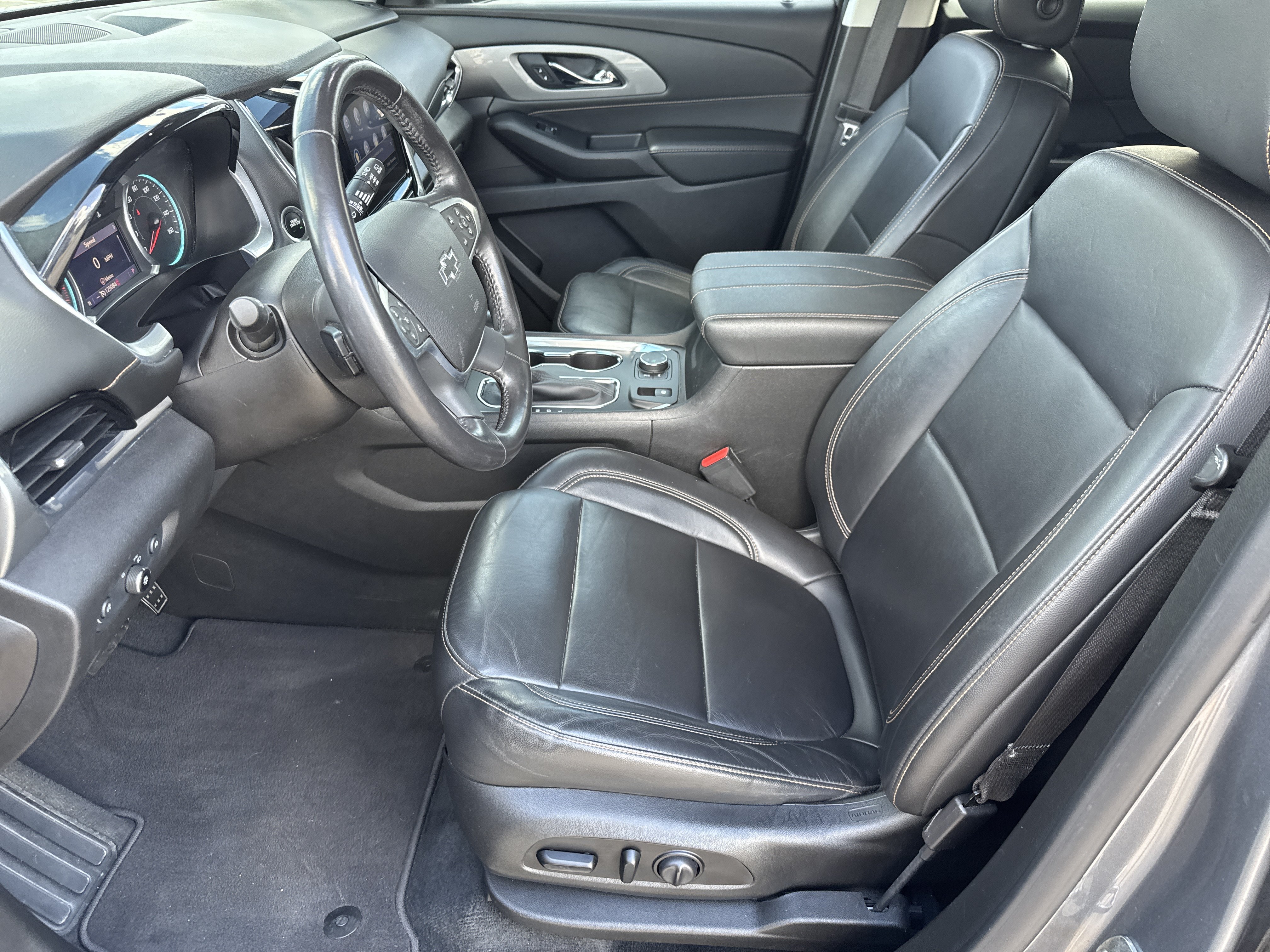 Used 2021 Chevrolet Traverse RS AWD/4WD image 10