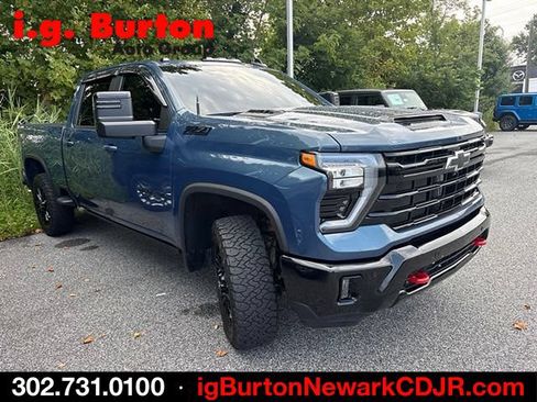 Used 2025 Chevrolet Silverado 2500 LT w/ Trail Boss Package AWD/4WD image 5