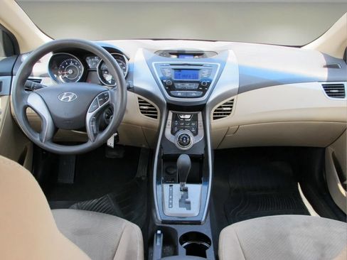 Used 2013 Hyundai Elantra GLS FWD image 23
