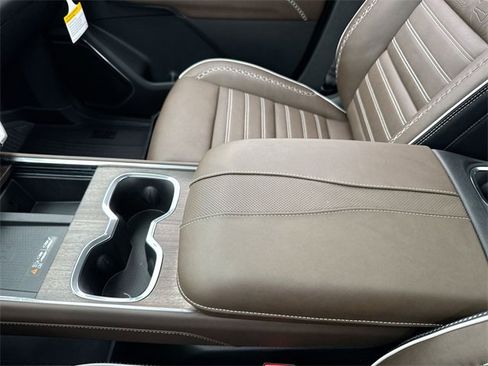 New 2026 GMC Acadia Denali Ultimate w/ LPO, Floor Liner Package image 21