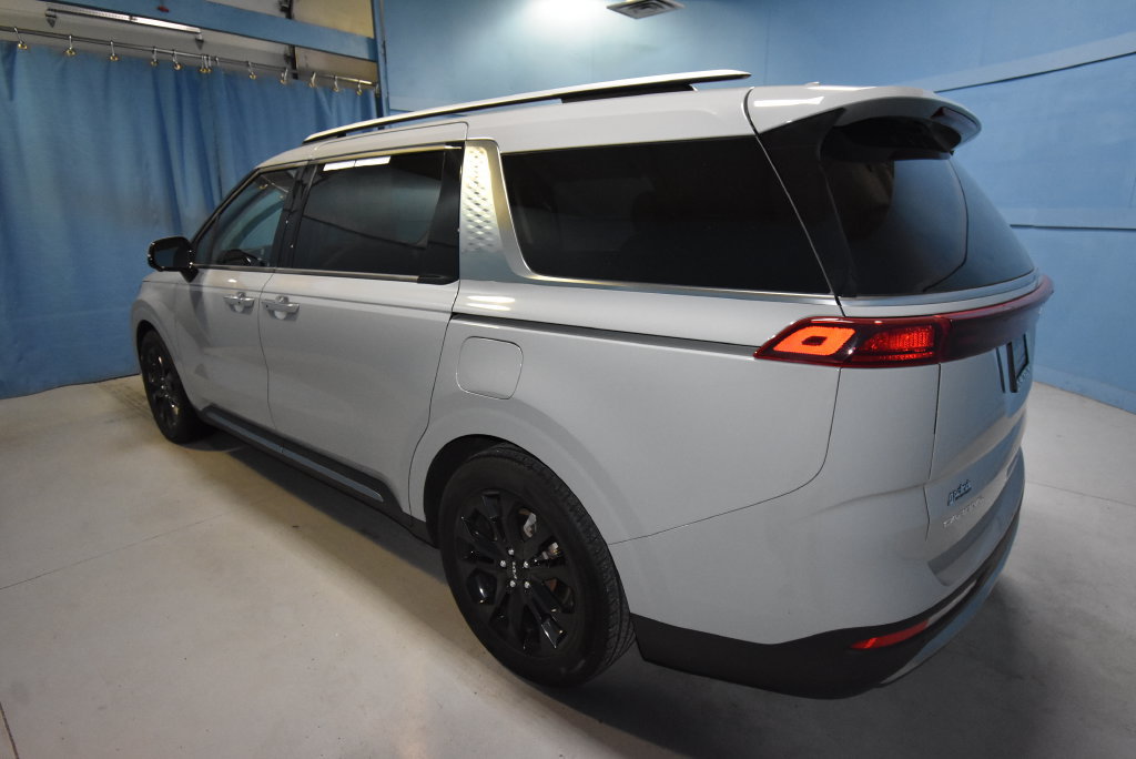 Used 2024 Kia Carnival SX FWD image 30