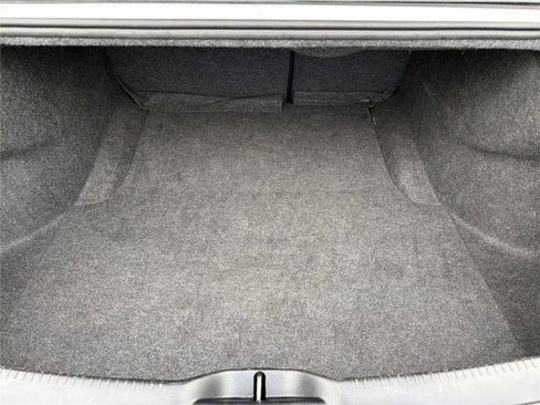 Used 2021 Chrysler 300 S RWD image 17