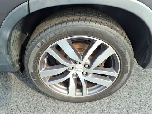 Used 2019 Honda Pilot Touring image 10