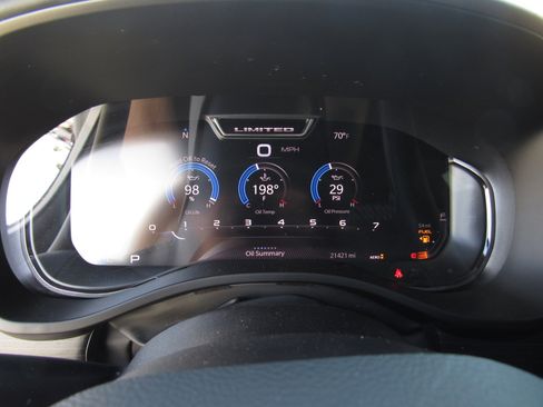 Used 2024 RAM 1500 Limited w/ Body Color Bumper Group image 25