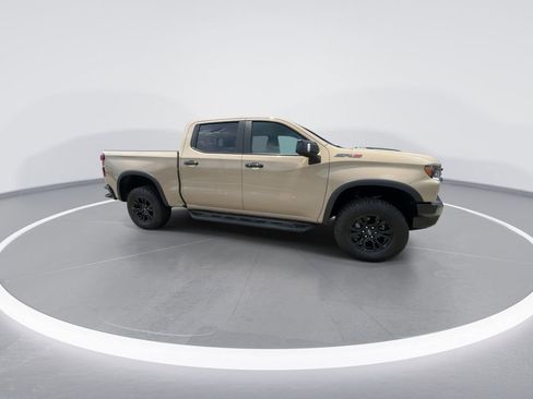 Used 2022 Chevrolet Silverado 1500 ZR2 AWD/4WD image 2
