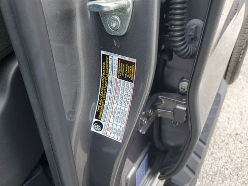 Certified 2024 Nissan Frontier SV w/ Technology Package image 29