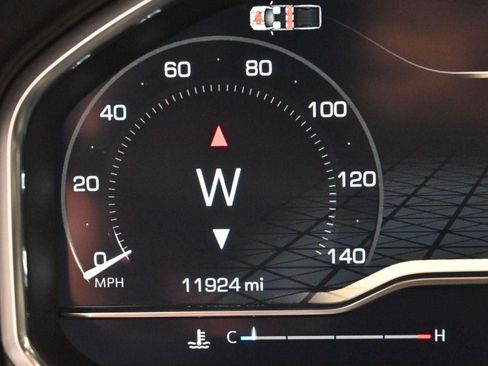 Used 2025 GMC Sierra 2500 AT4X image 20