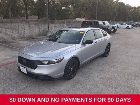 Used 2025 Honda Accord SE image 1