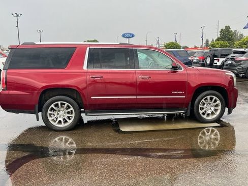 Used 2016 GMC Yukon XL Denali w/ Open Road Package AWD/4WD image 11