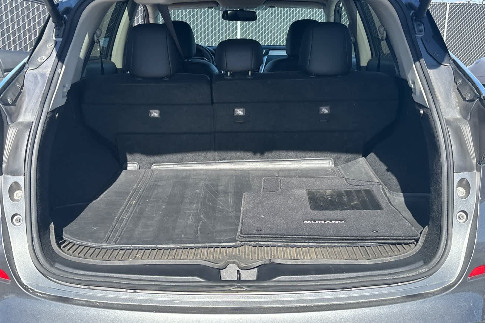 Used 2018 Nissan Murano Platinum w/ Cargo Package FWD image 17