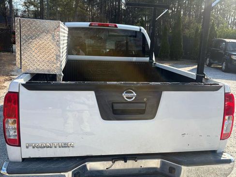 Used 2015 Nissan Frontier S image 4
