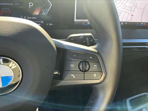 Used 2025 BMW iX xDrive50 image 21