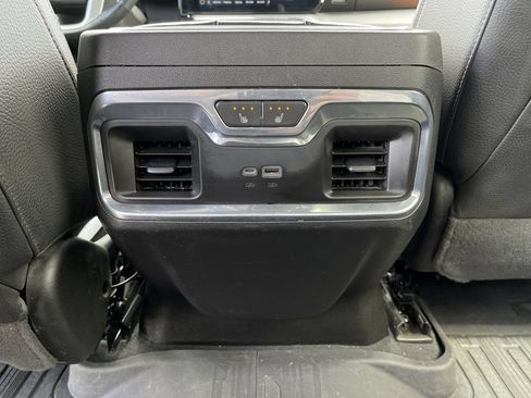 Used 2023 GMC Sierra 1500 Denali AWD/4WD image 40